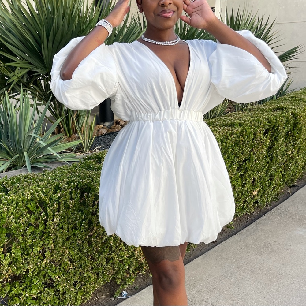White Puff Sleeve Puffball Hem Shift Dress NWT